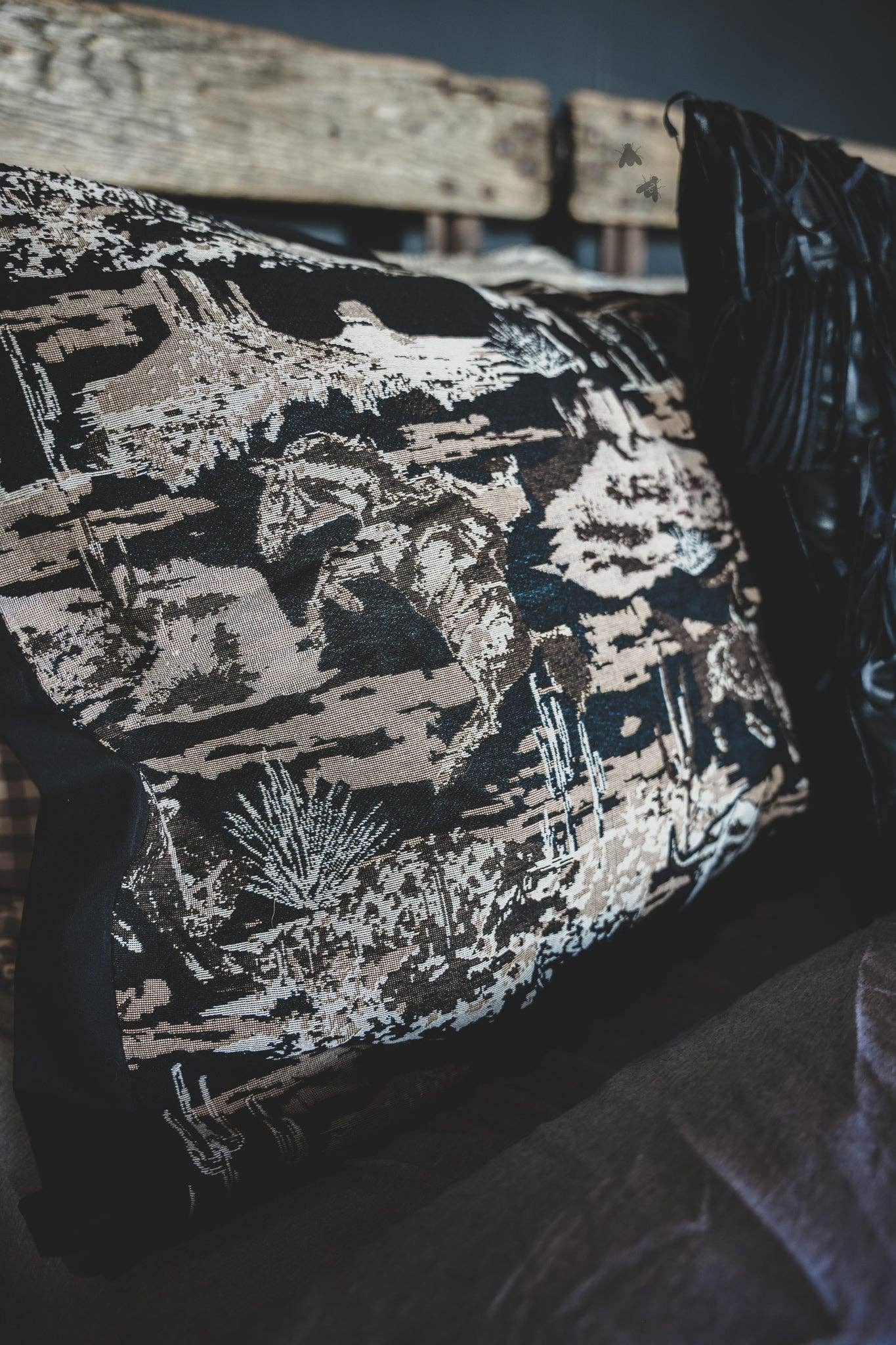 ROGUE RUSTLERS [SET OF 2 PILLOWCASES]
